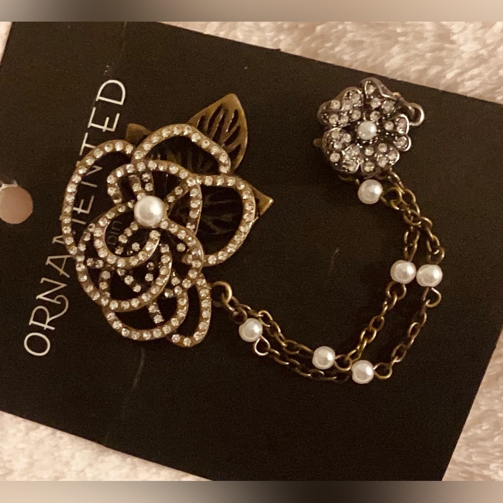 Hildi & Jo Bling Silver and Brass Double Accessories/Brooch W/ Faux Pearls - Picture 2 of 3